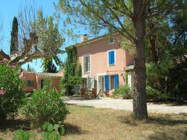 Photo Bed and breakfast Caumont sur durance Le mas de la cigale bleue
